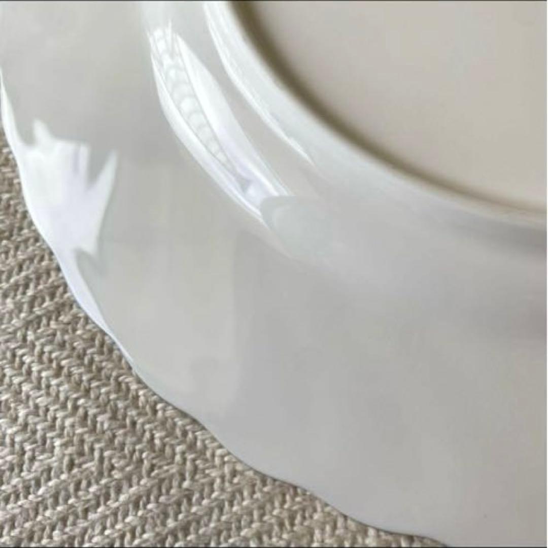 Noritake ボーンチャイナ ホワイト 銀縁 波型丸大皿 ノリタケ