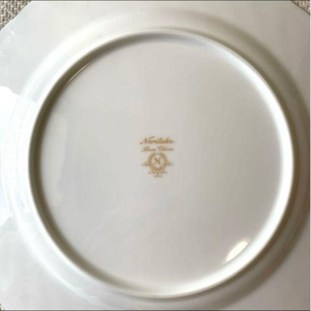 Noritake ボーンチャイナ ホワイト 銀縁 波型丸大皿 ノリタケ