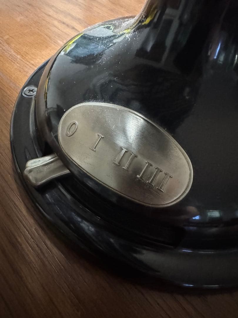 レトロブラック卓上扇風機 3段階調整