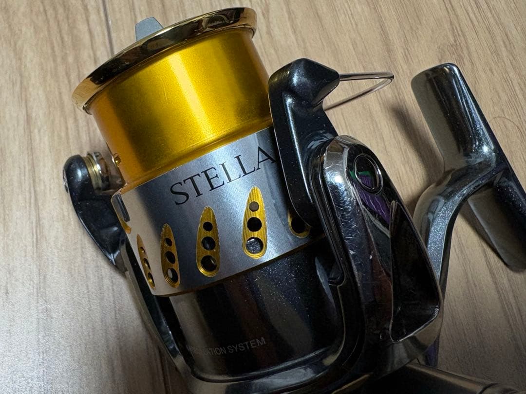 リール SHIMANO 07 STELLA 2000S