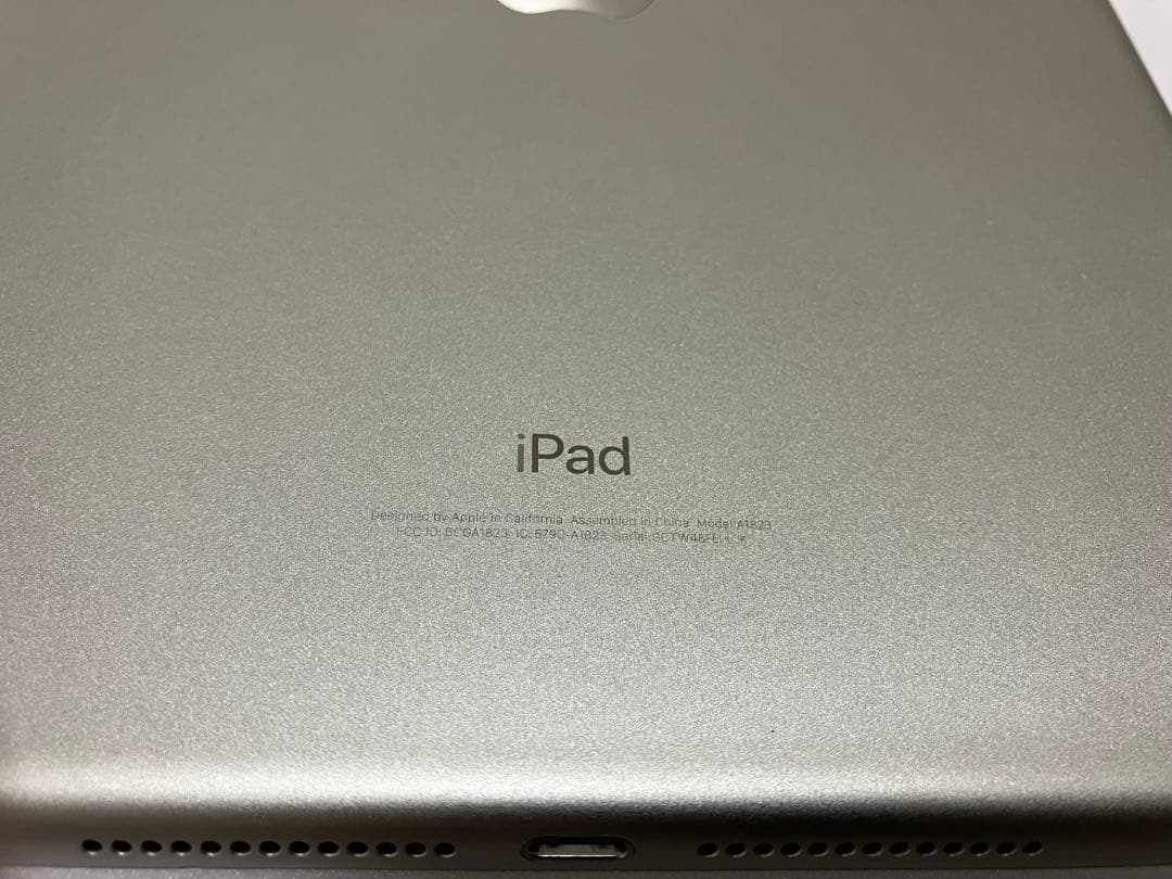 iPad (第5世代) 32GB GCTW46FEHLJKモデル