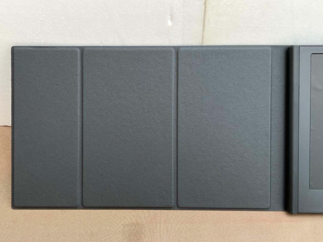 ★未使用品★Kwumsy　ポータブルモニター　11.6インチ　P1S　年式不明