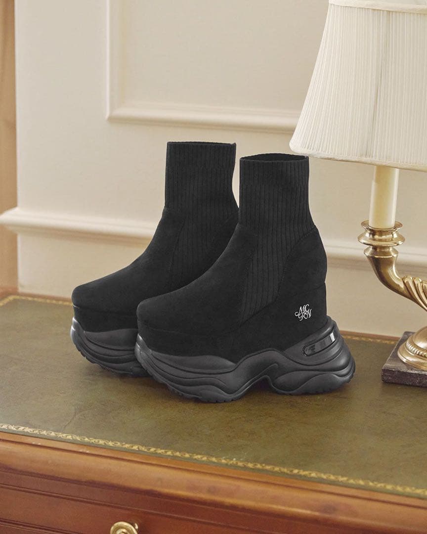 値下中♥新品未使用 michellMacaron ソックスライク厚底ブーツ XS