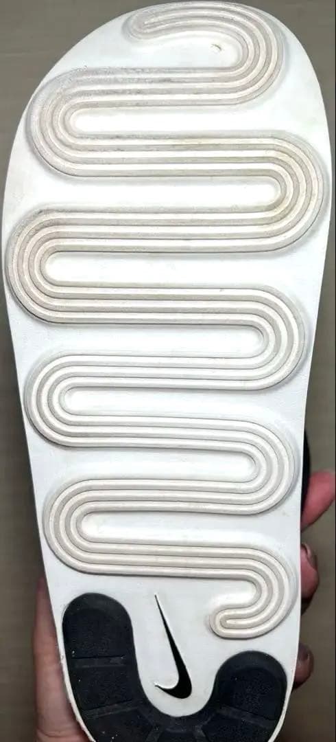 【1回のみ使用】極美品25cm NIKE エアマックス アイラ ブラック