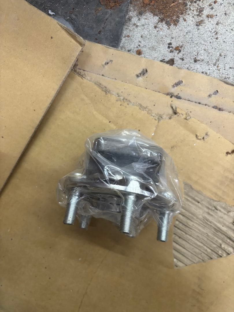 【未使用】　レガシイb4 bl5bp5用　ハブベアリング