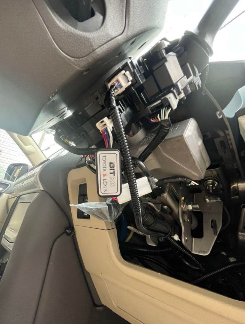 レクサスGS 2012〜　舵角センサー8P専用　ウェルカムモーションユニット