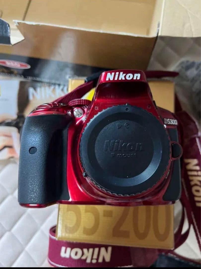 R*S様 Nikon D5300 レッド レンズ付き