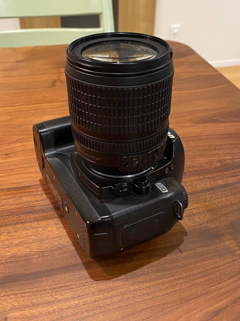 Nikon D70 CCDデジタル一眼 af-s 18-105 VR レンズ※注