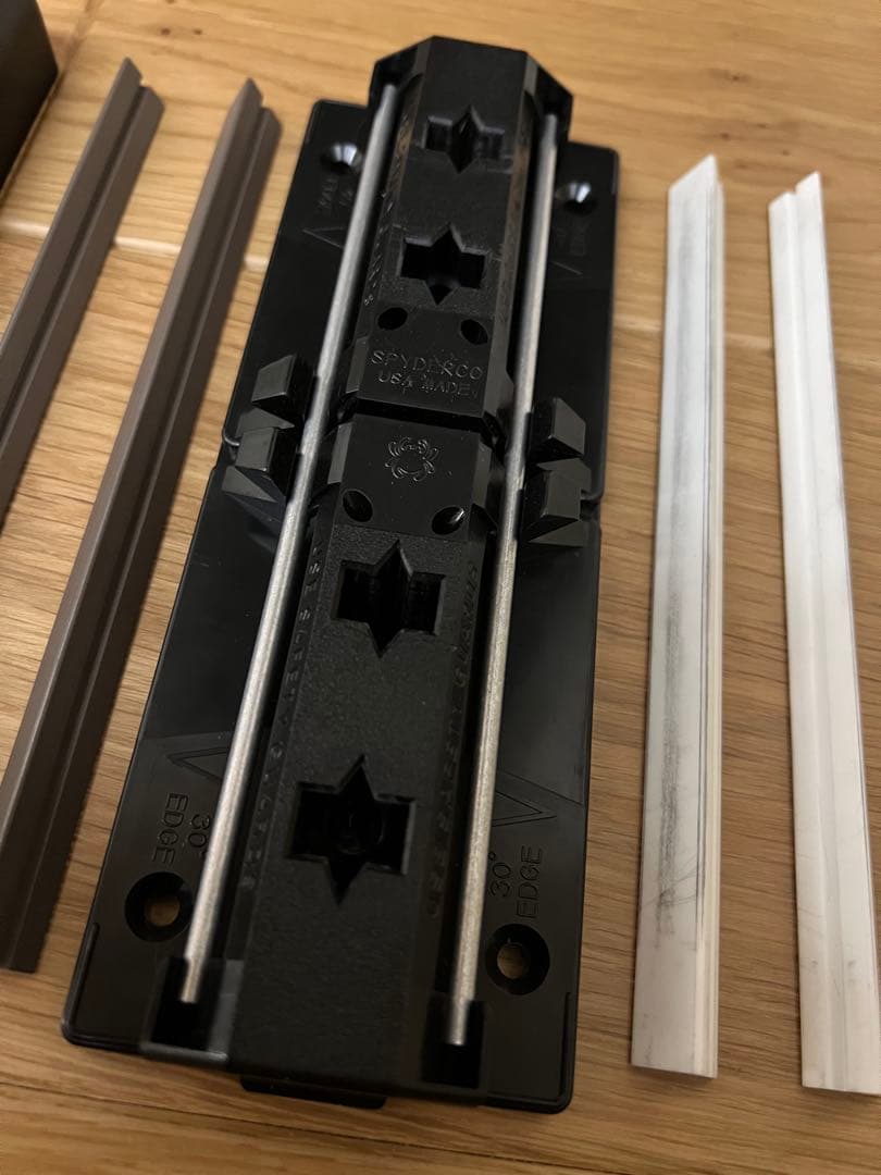 スパイダルコ　Spyderco Triangle Sharpmaker