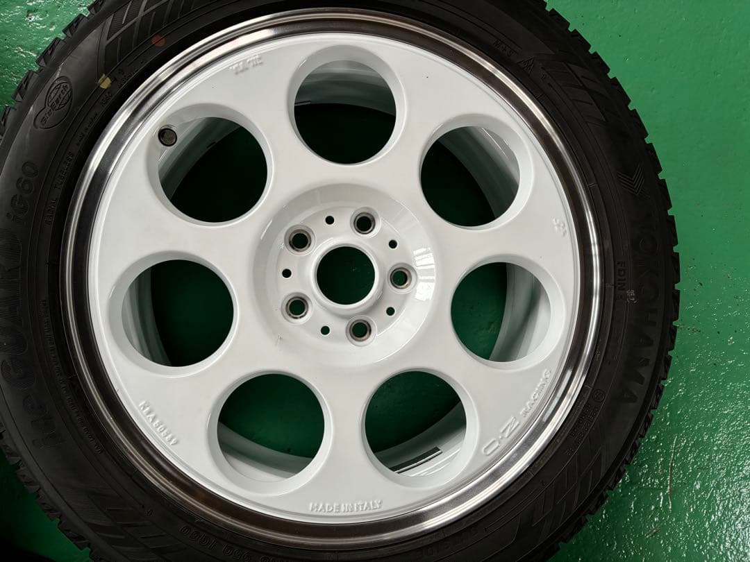 希少 O.Z RACING 225/50R18 スタッドレスタイヤセット