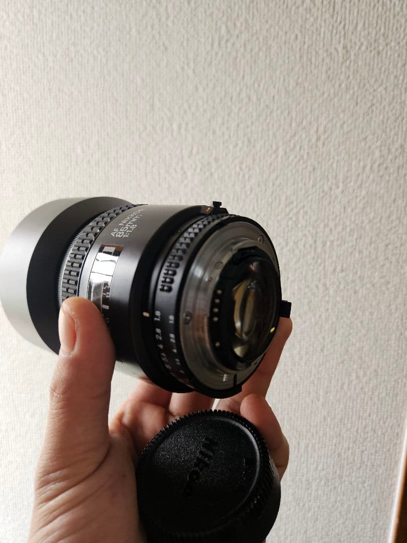 ニコン af　nikkor 85mm f1.8