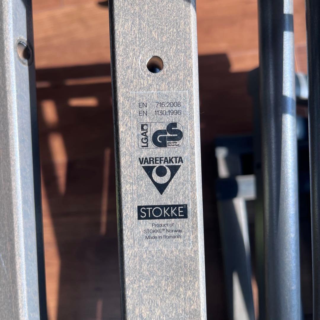 【売り切り】STOKKE スリーピー ヘイジーグレー　ベビーベッド　ねじ