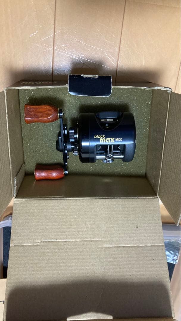 極美品　ambassadeur Black Max 1600C アブ　未使用