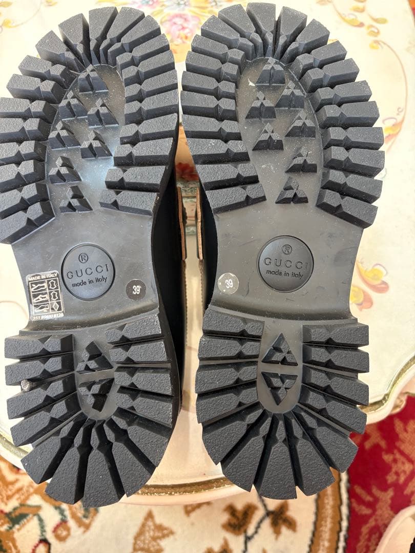 グッチ黒ローファー 厚底 ゴールド金具