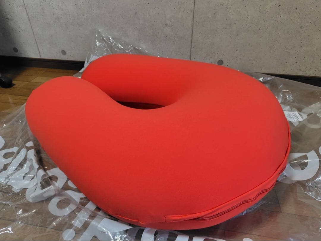 ​C069 Yogibo Support ヨギボー サポート U字 レッド