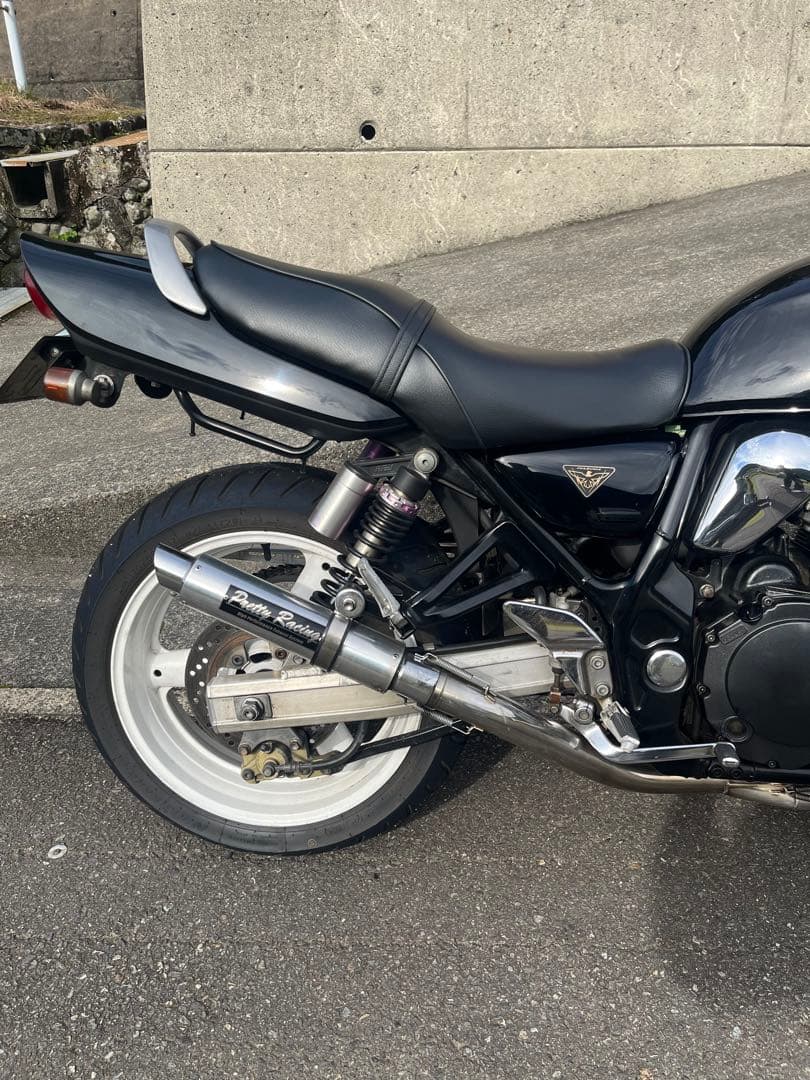 イナズマ400 マフラー