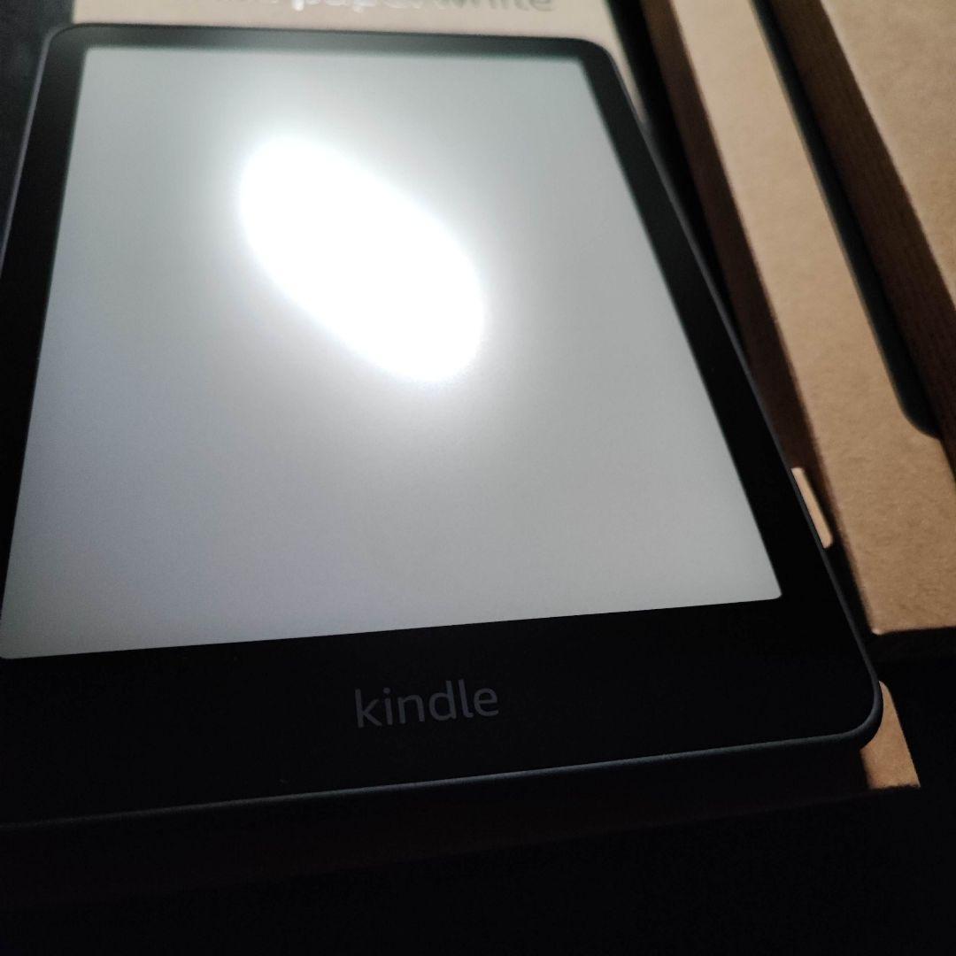 Kindle Paperwhite (第12世代) 16GB　純正カバー付き