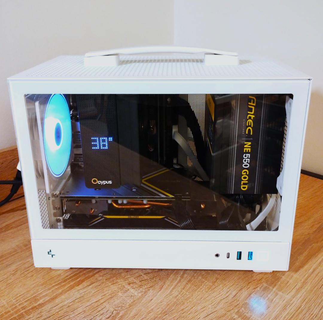 ゲーミングPC/Core i7 8700/RX5600XT/メモリ16G/小型