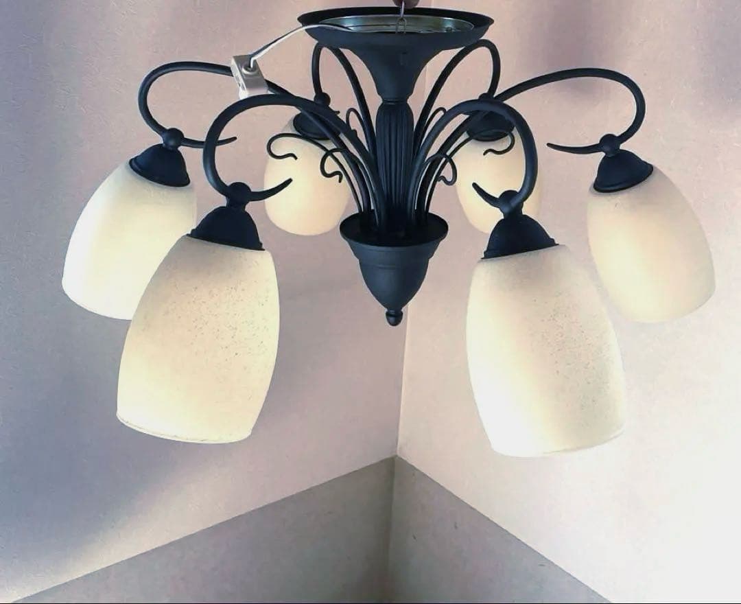 【美品】大塚家具購入 6灯 ダイコー アイアン シャンデリア 10畳