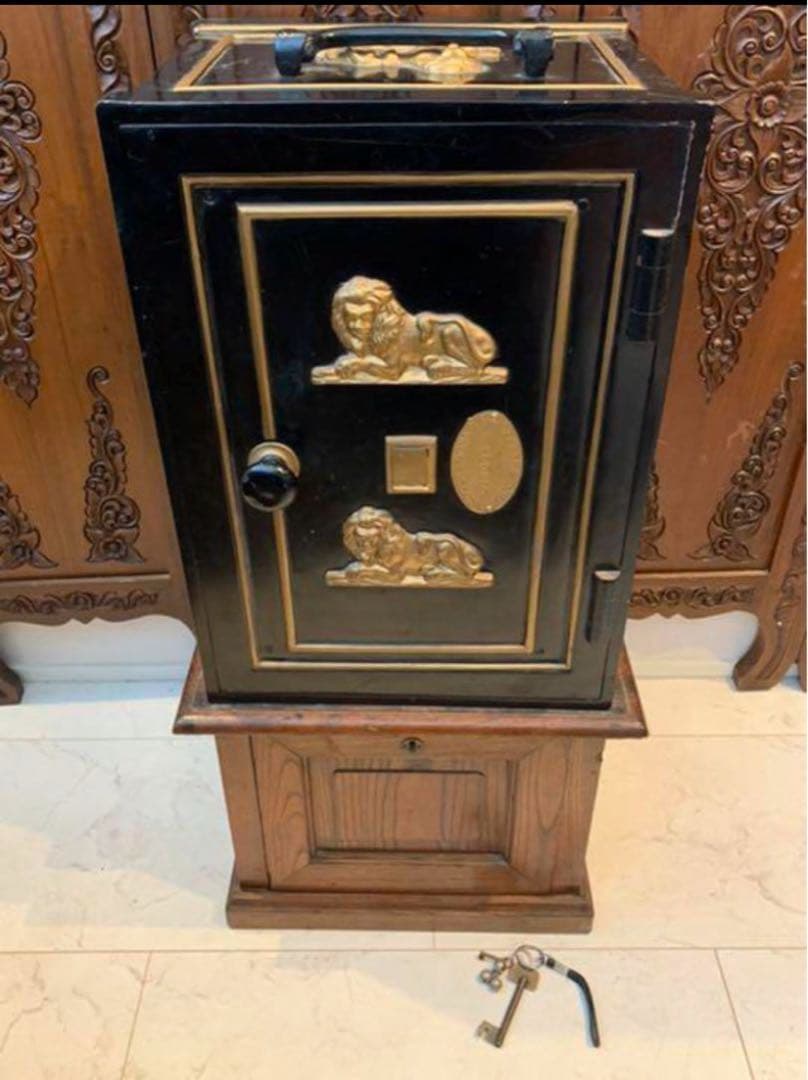 アンティーク金庫　特注品　珍品　高級　大型　ロンドン　金庫　オーダー金庫　昭和