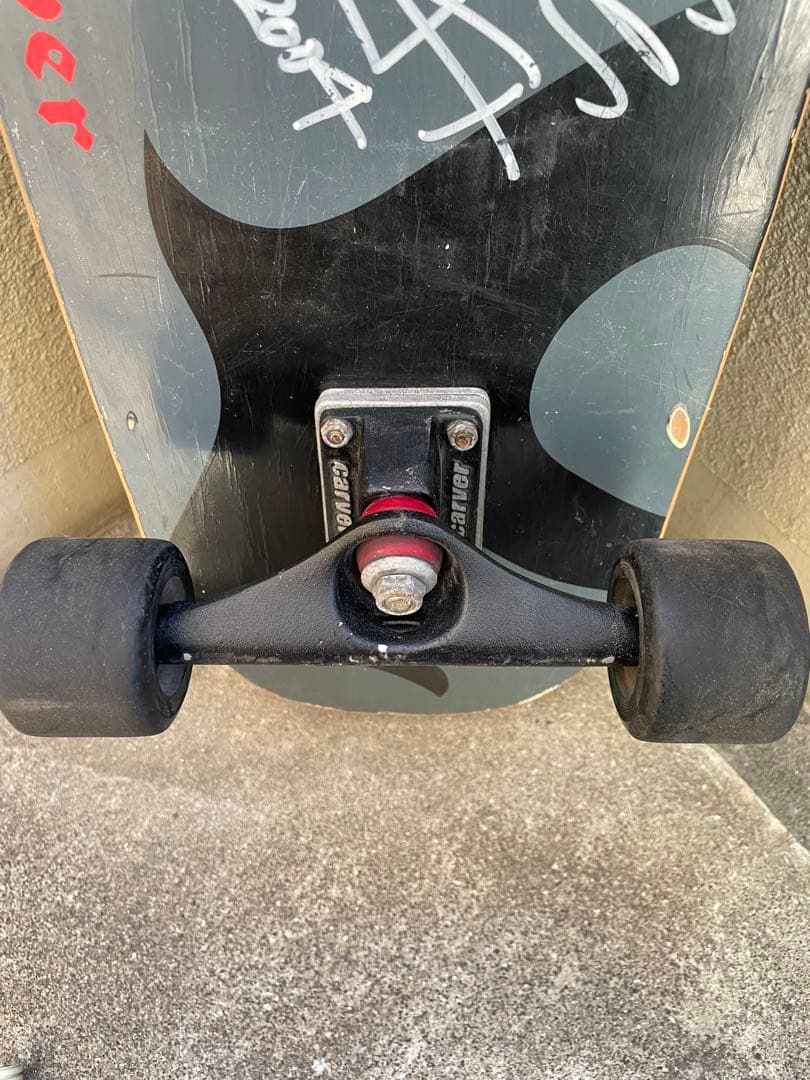 U4 スケートボード グレー　スケボー　carver カーバー　U4 サイン入り