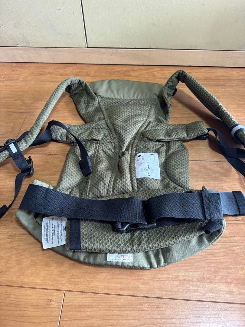 エルゴベビー　 抱っこ紐　オムニブリーズ　カーキ