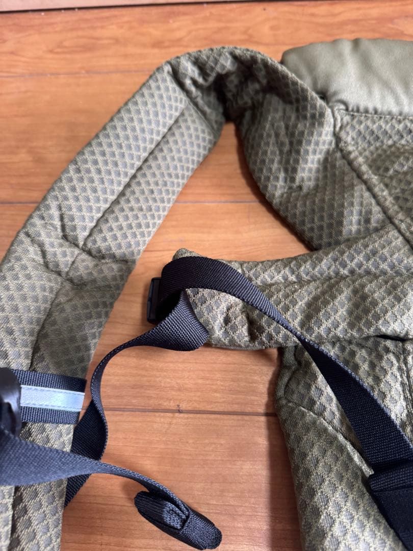 エルゴベビー　 抱っこ紐　オムニブリーズ　カーキ