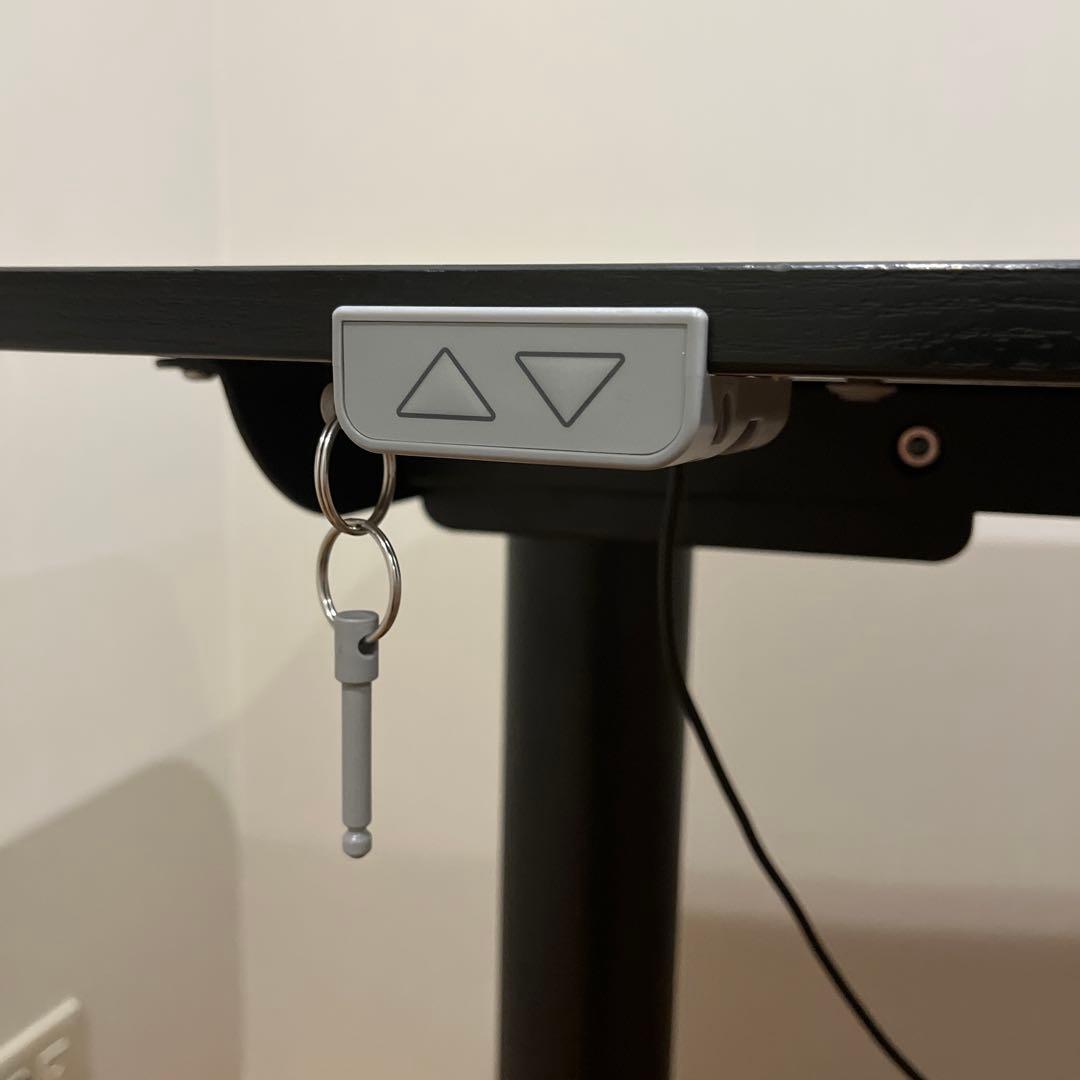 IKEA BEKANT L型　黒　自動昇降機能付き