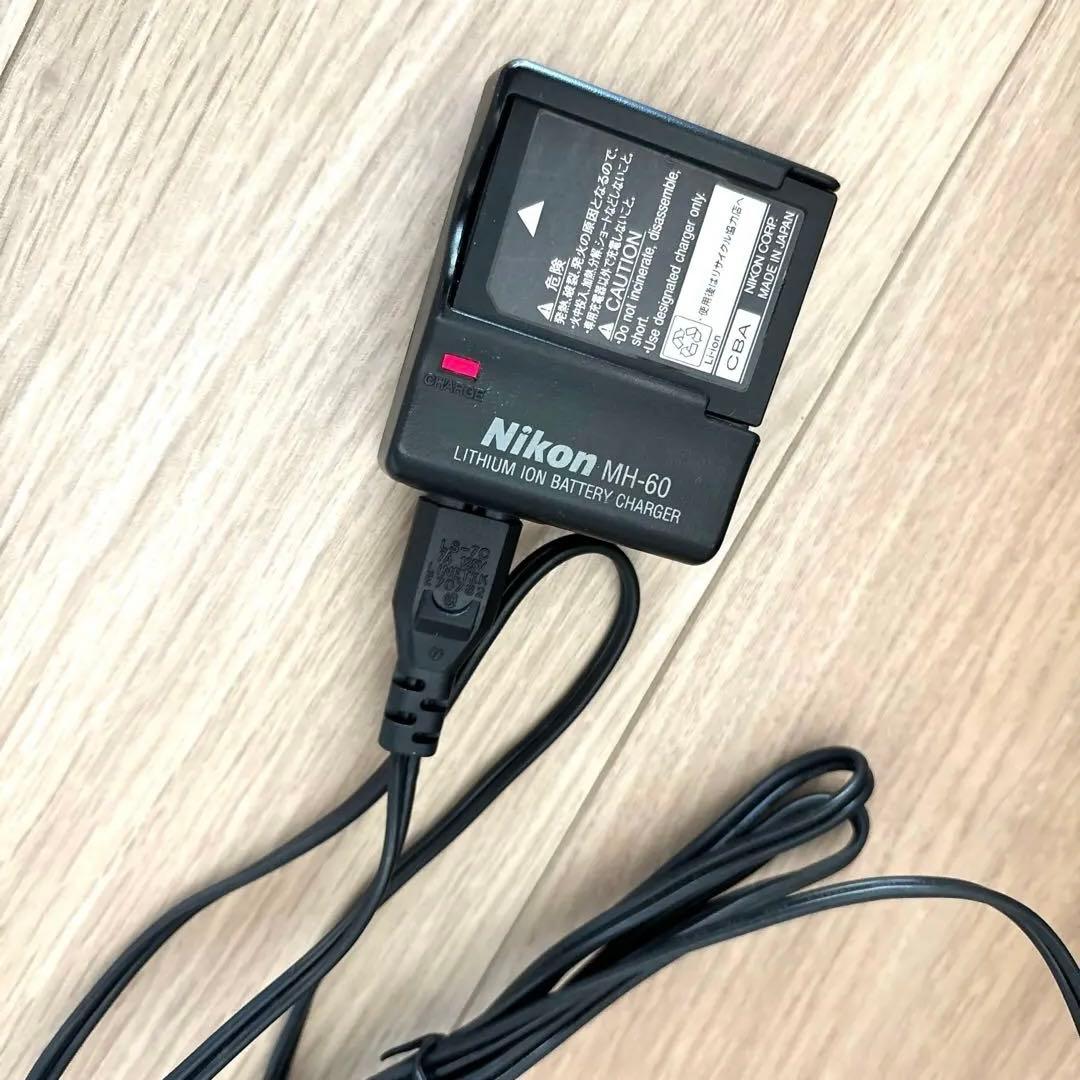 NIKON COOLPIX 2500 デジタルカメラ クールピクス2500