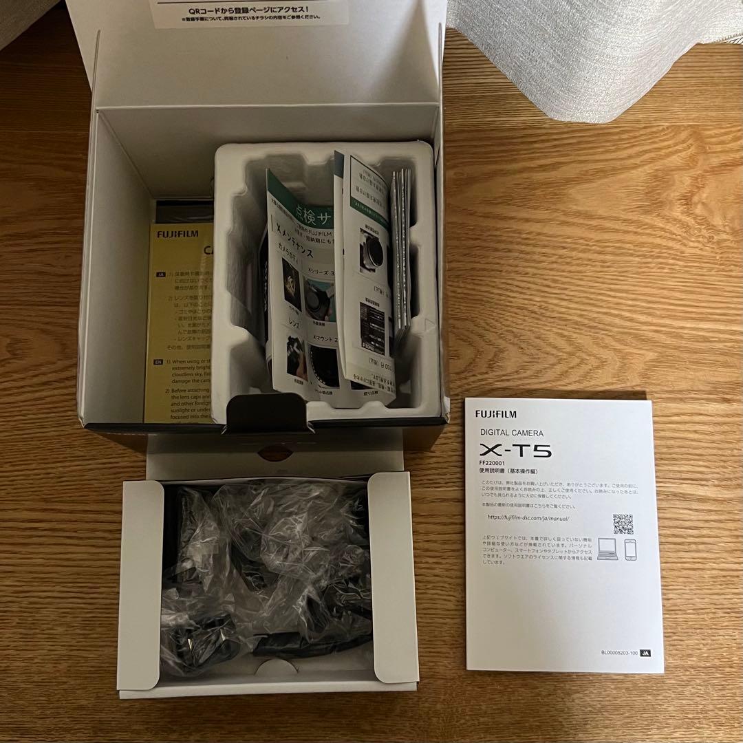 富士フイルム FUJIFILM X-T5 シルバー & XF35mmF1.4 R