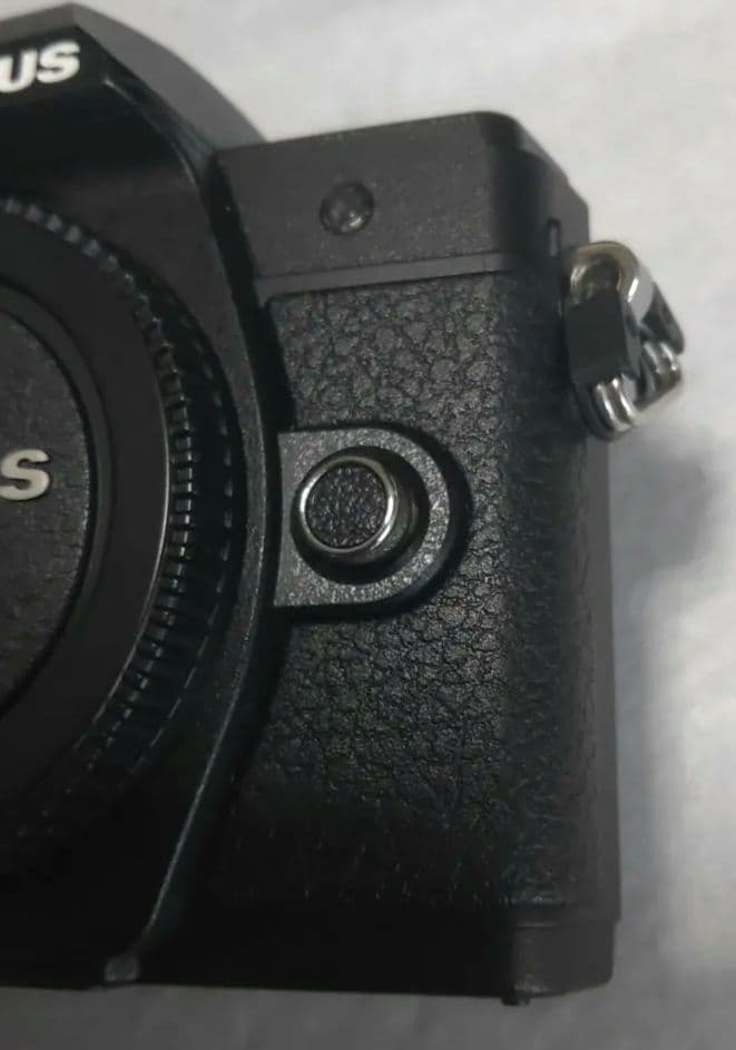 OLYMPUS OM-D E-M10 Mark3 本体(元箱、ストラップなど)