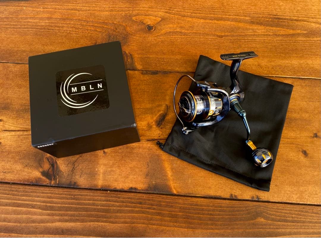 スピニングリール　5000番　ショアジギング　ねじ込み式パワーハンドル　サーフ