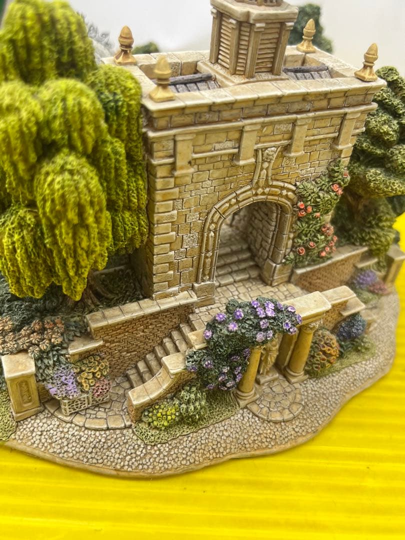 The Millennium Gate リリパットレーン 限定大型モデル　難あり