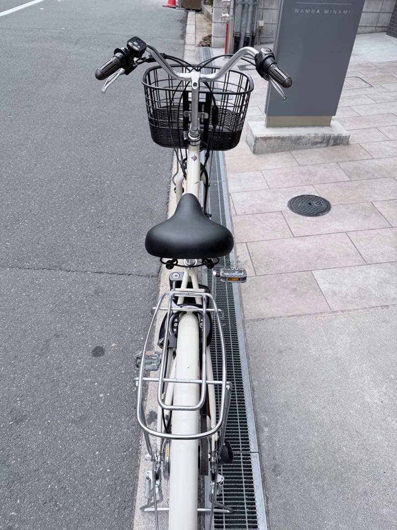 大阪府　ブリヂストン　ホワイト 電動アシスト自転車 シティタイプ