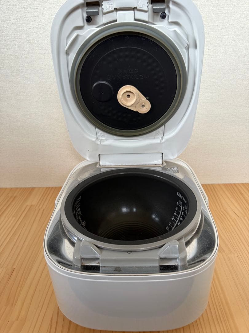 TOSHIBA 炊飯器 ※ジャンク品
