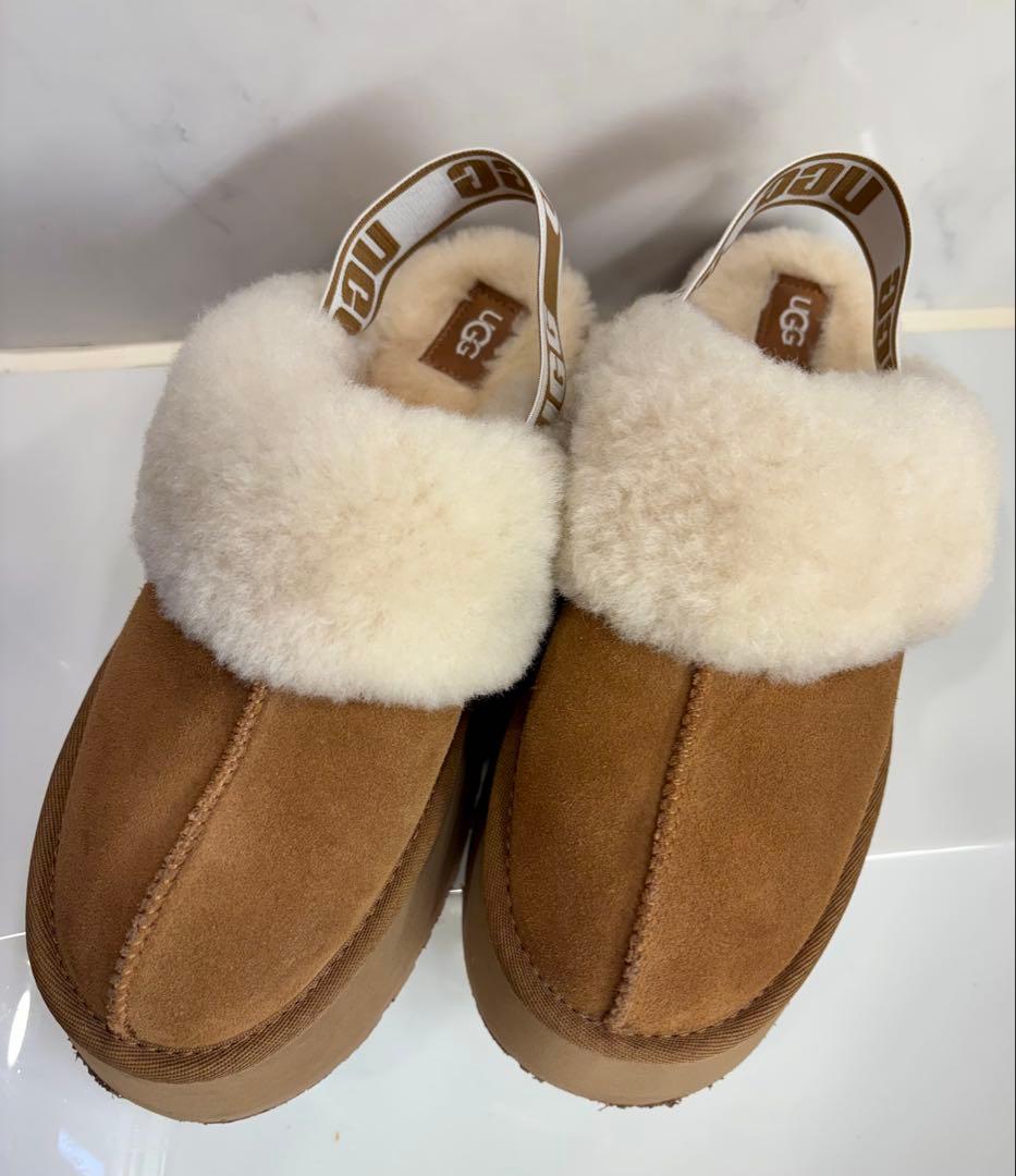 UGGサンダル　ファンケット　プラットフォーム　25cm