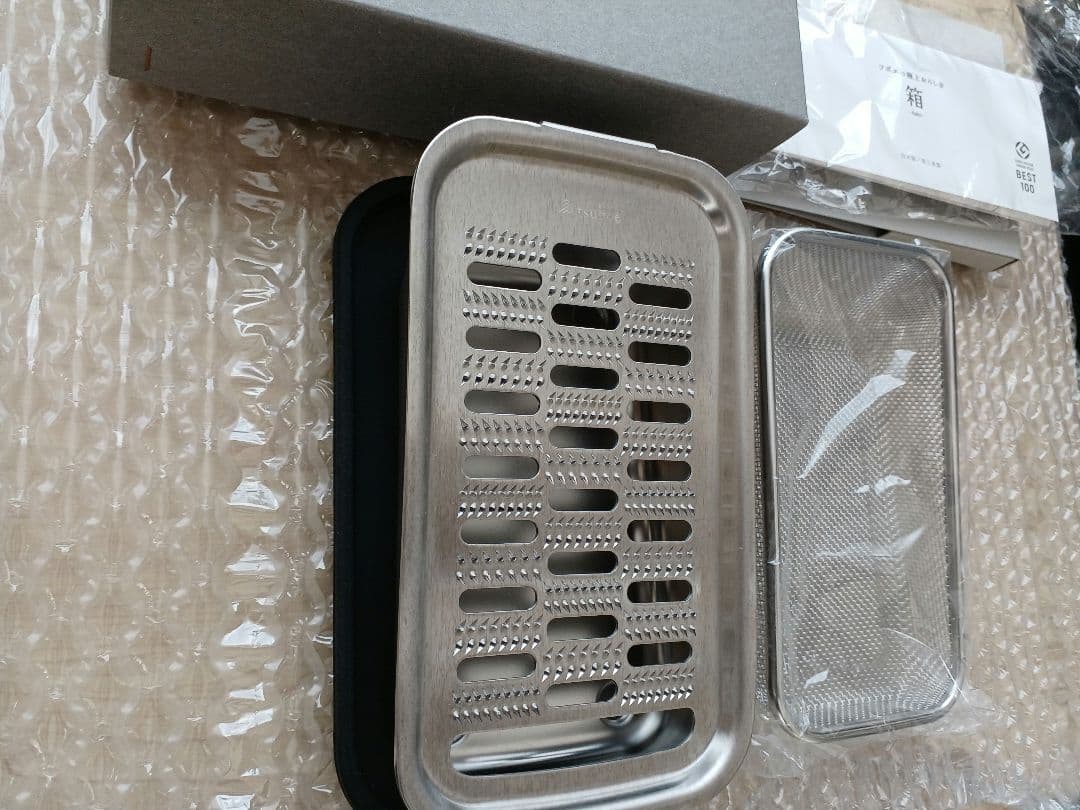 ツボエの極上おろし金 箱 hako 【新品未使用】ステンレス 日本製