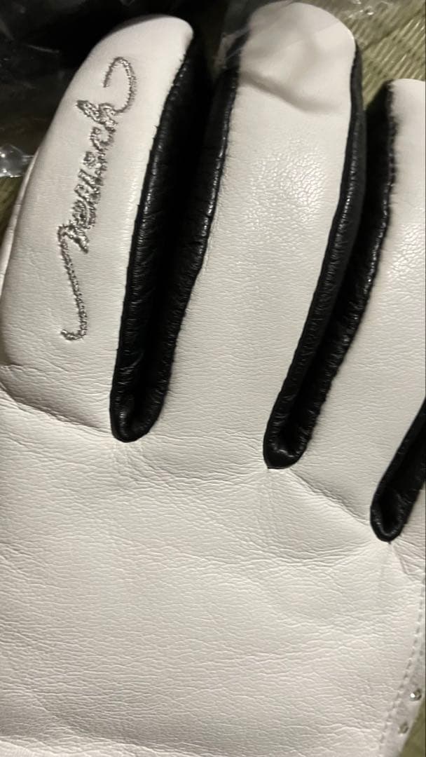 本革 ロイシュ　女性用グローブ スワロフスキー　Mサイズ