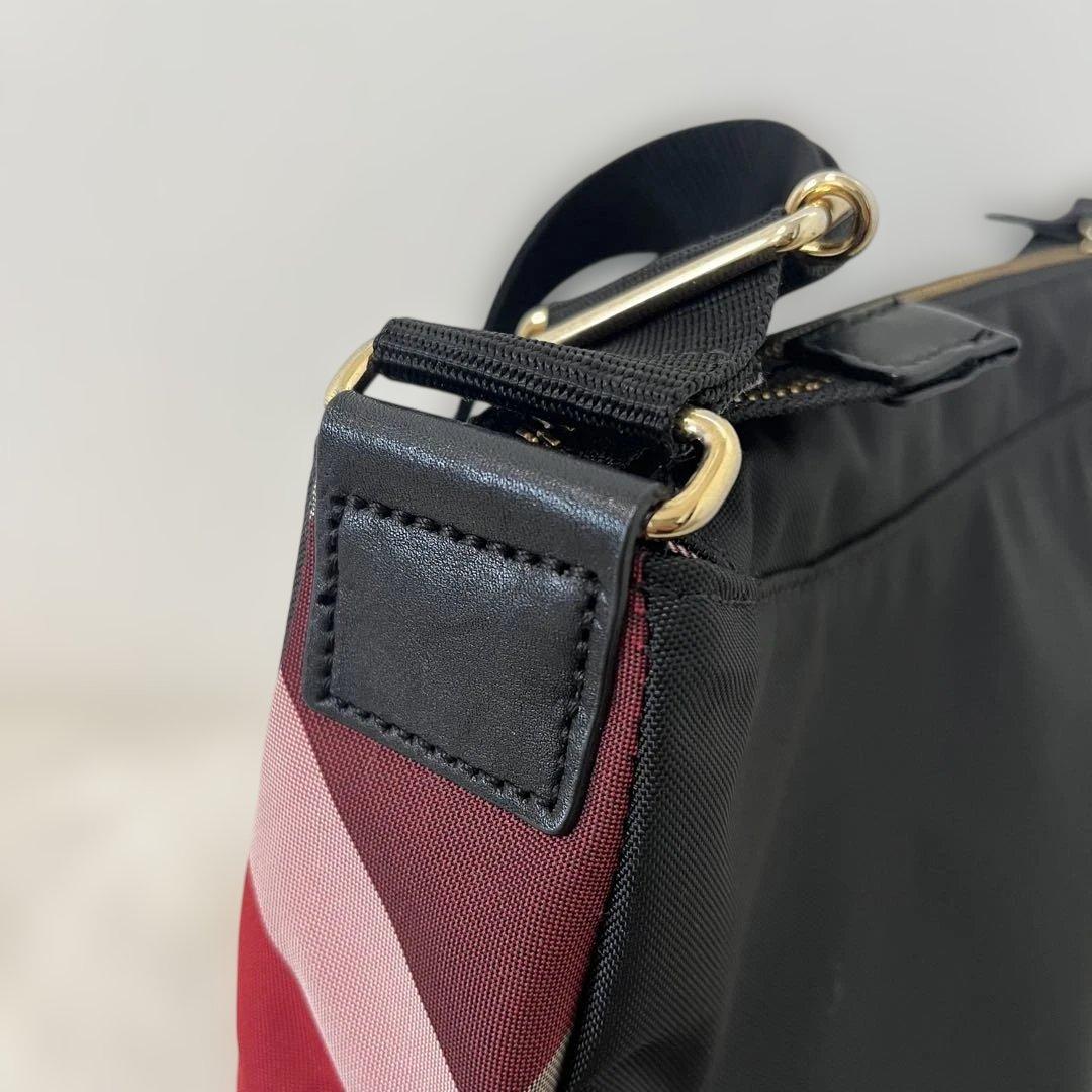 【美品】BLUE LABEL レッドチェック　ショルダーバッグ　ブラック