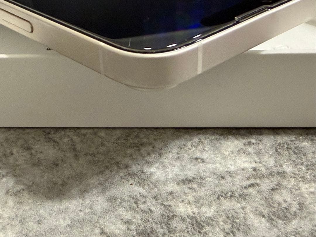 Apple iPhone 14 ホワイト 本体　美品