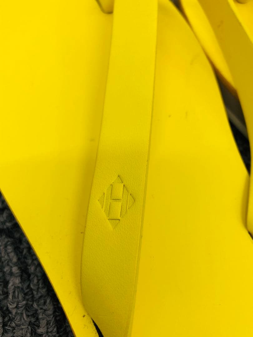 HERMES エルメス レザービーチサンダル 黄色