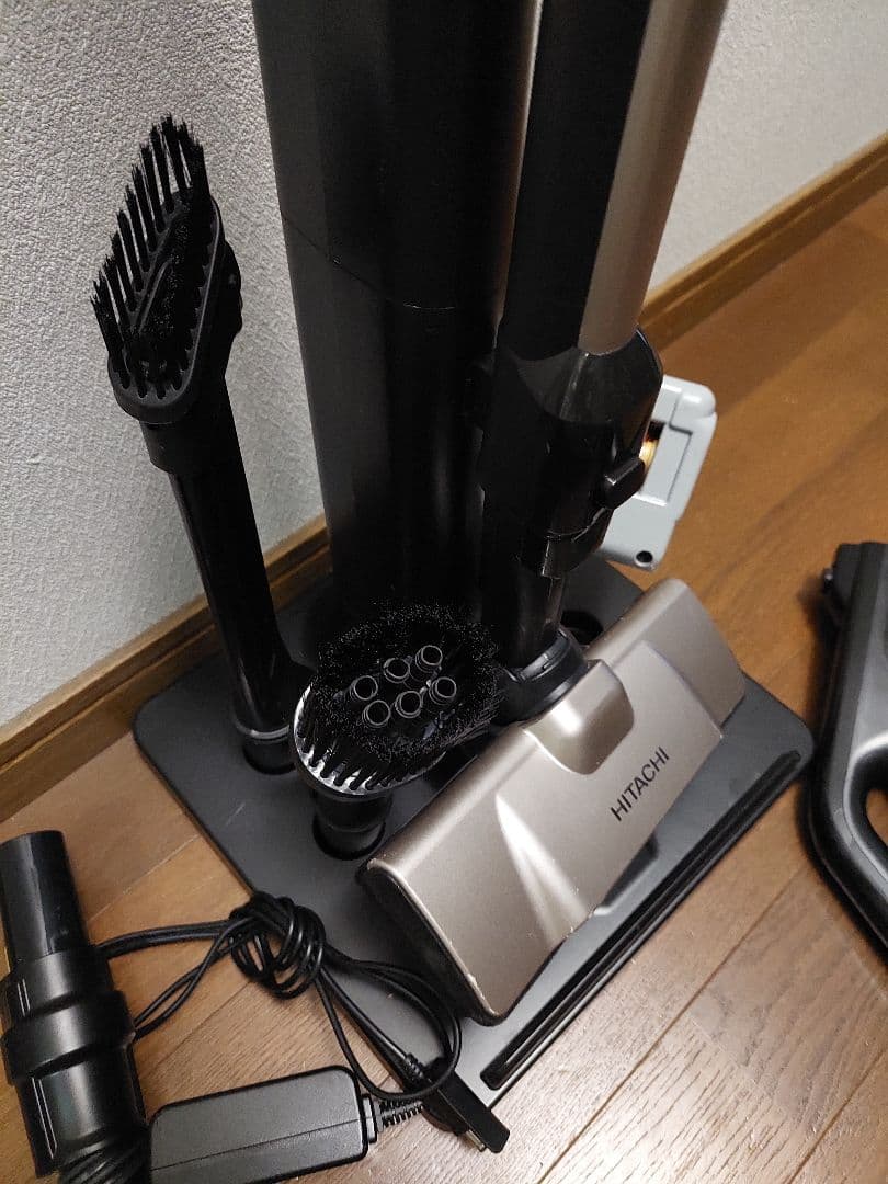 日立 コードレススティッククリーナー HITACHI PV-BH900J