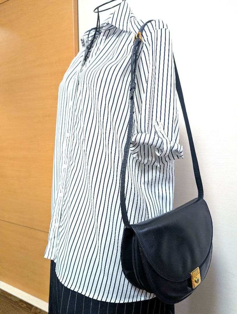 ♥まこ♥美品♥ ロエベ ショルダー アナグラム レザー OLD LOEWE