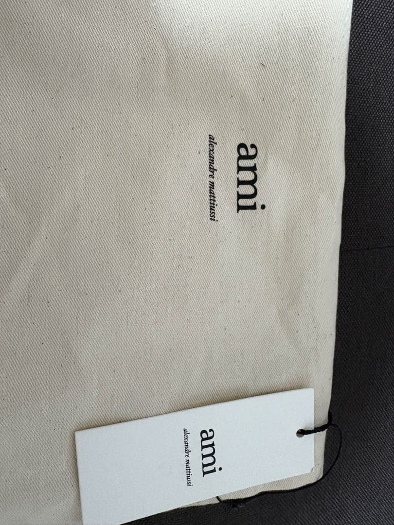 ami ブラック キャップ 保存袋付き