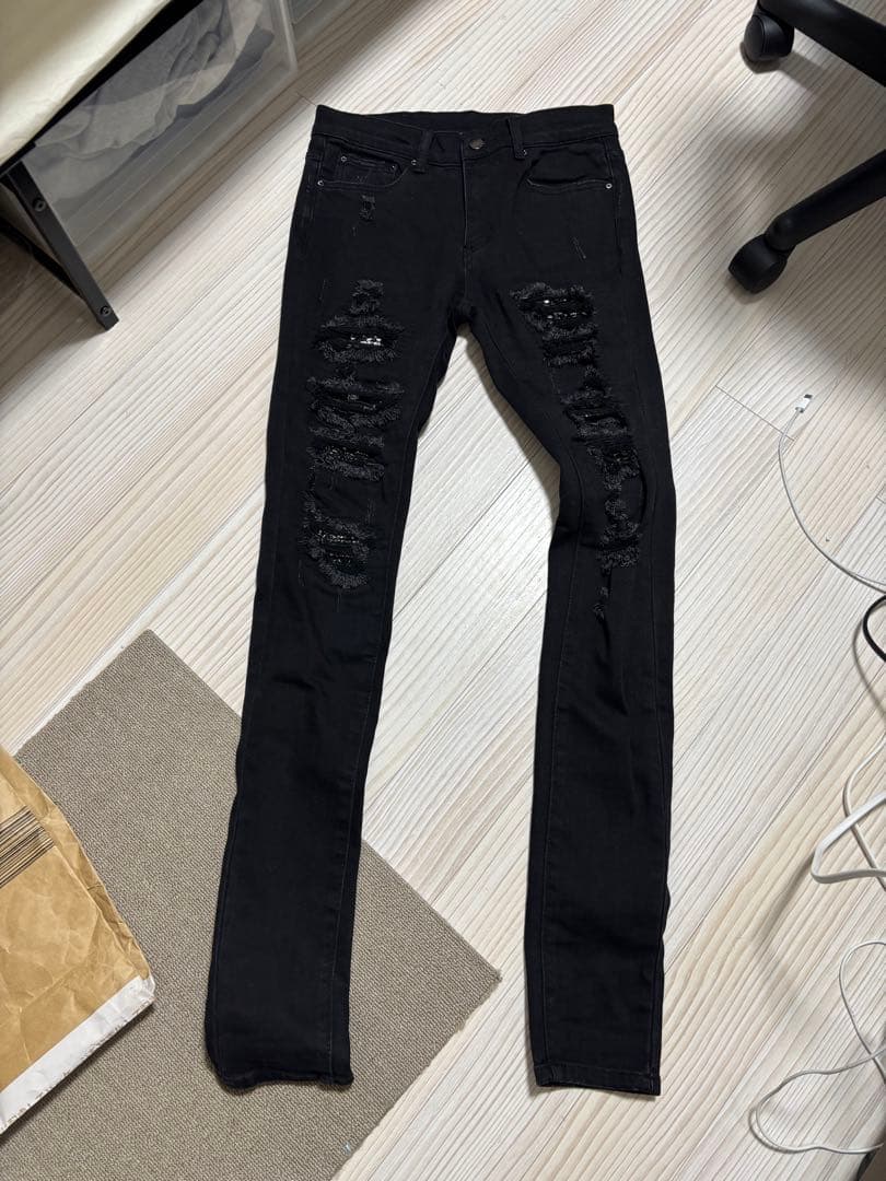 mnml ミニマル ブラックスキニーデニム 28サイズ ダメージジーンズ