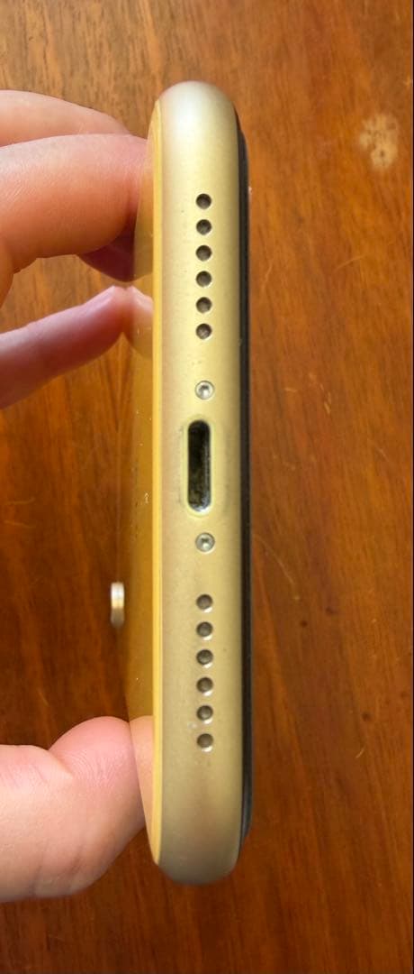 iPhone XR イエロー　SIMフリー 64GB 美品！