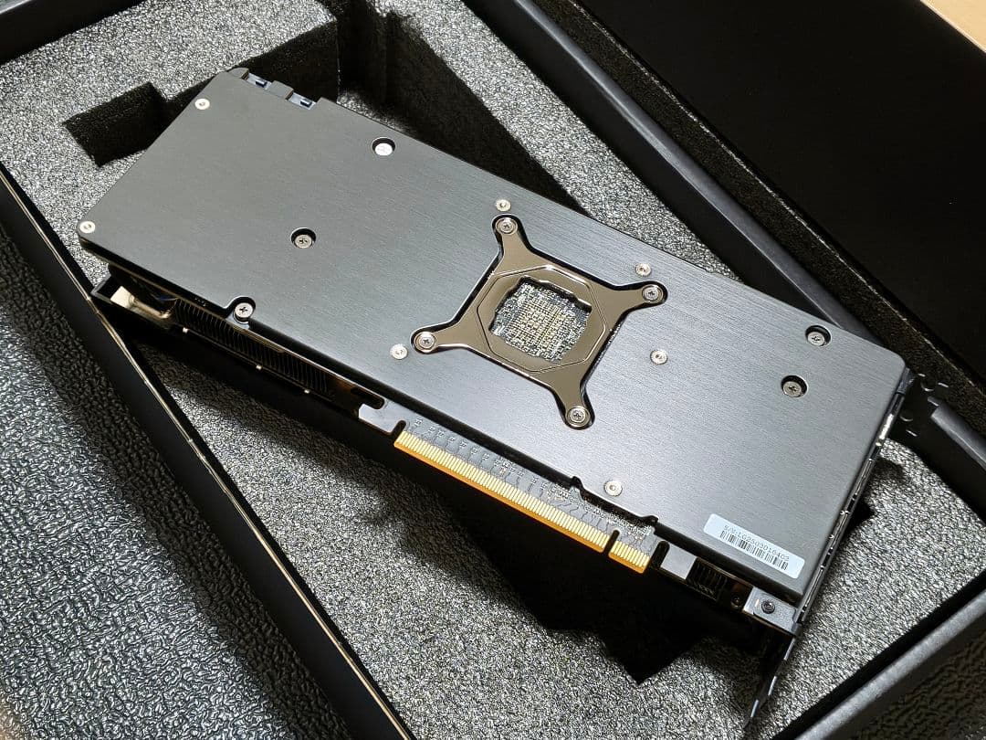 玄人志向 RX7800XT