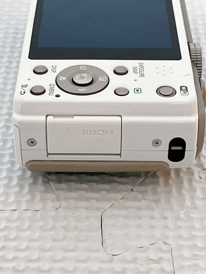 【美品】Panasonic LUMIX DMC-TZ40 デジカメ ホワイト