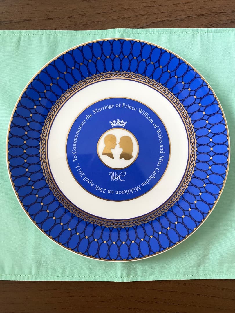ウェッジウッド　ウィリアム王子御成婚記念 陶磁器皿