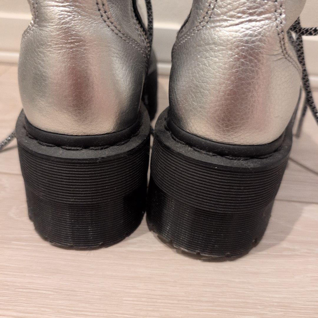 Dr.Martens JADON MAX 8ホール シルバー UK4